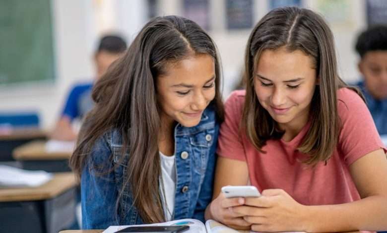 BMRSD cell phone policy - students in class on cellphone